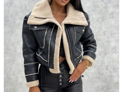 Kurze Lederjacke mit Teddyfutter