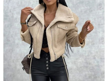 Kurze Lederjacke mit Teddyfutter