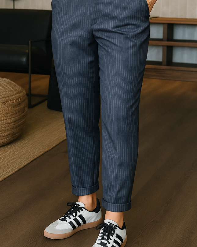 MATHILDA | ELEGANTE, FIGURSCHMEICHELNDE HOSE MIT STREIFEN