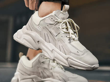 Erhöhen Sie Ihren Stil mit den leichten 6cm Boost Turnschuhen - Van!