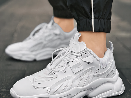 Erhöhen Sie Ihren Stil mit den leichten 6cm Boost Turnschuhen - Van!