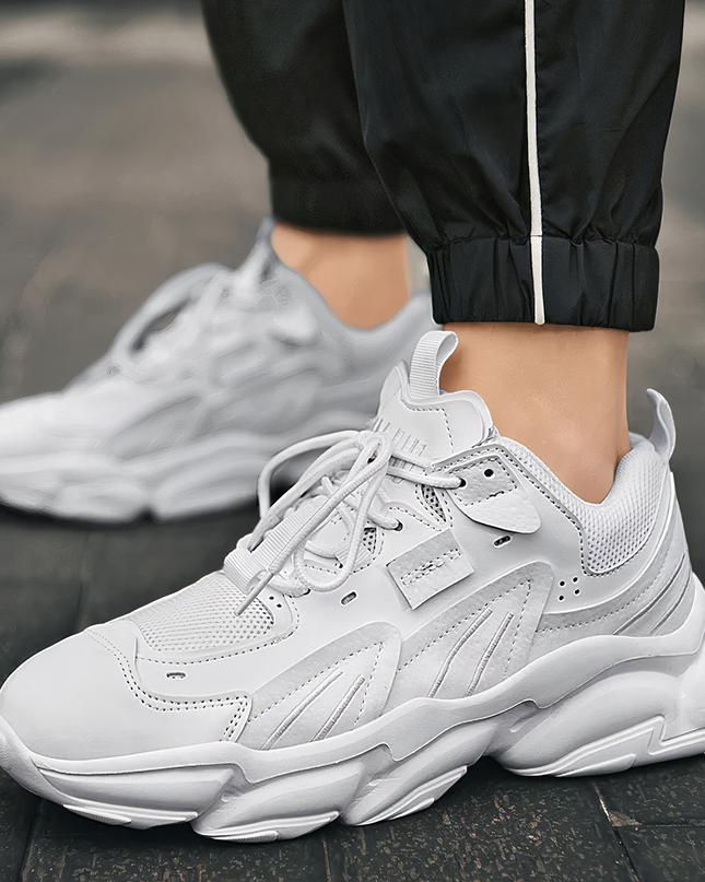 Erhöhen Sie Ihren Stil mit den leichten 6cm Boost Turnschuhen - Van!