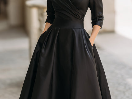 Lea™ - Elegantes Midikleid mit Dezentem Glanz