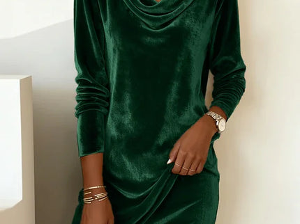 Frosina – Ausgestelltes Samtkleid