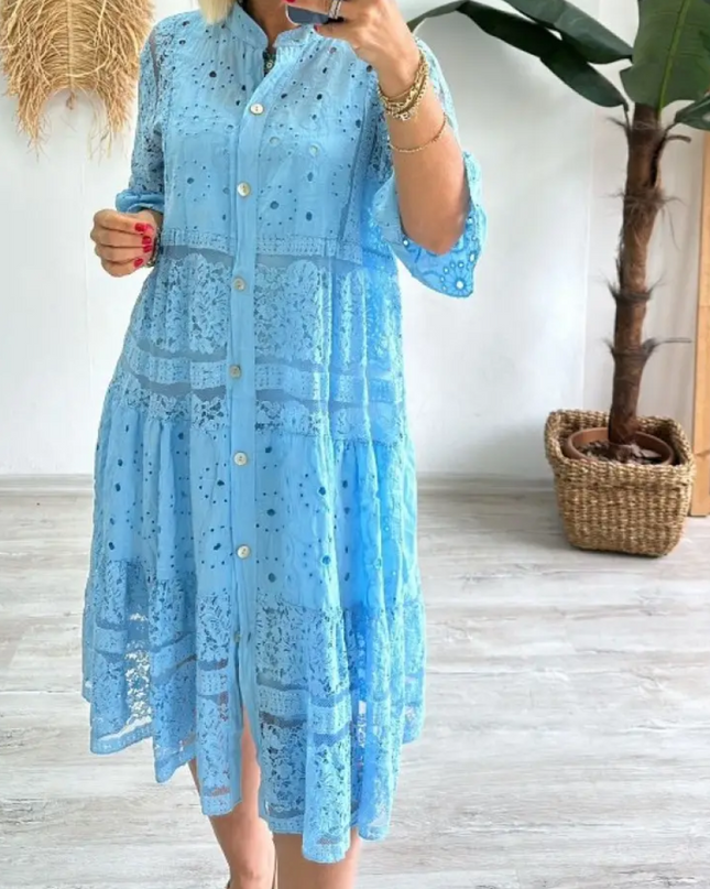 Emberly™ – Locker sitzendes Kleid mit Stickerei und Knopfleiste