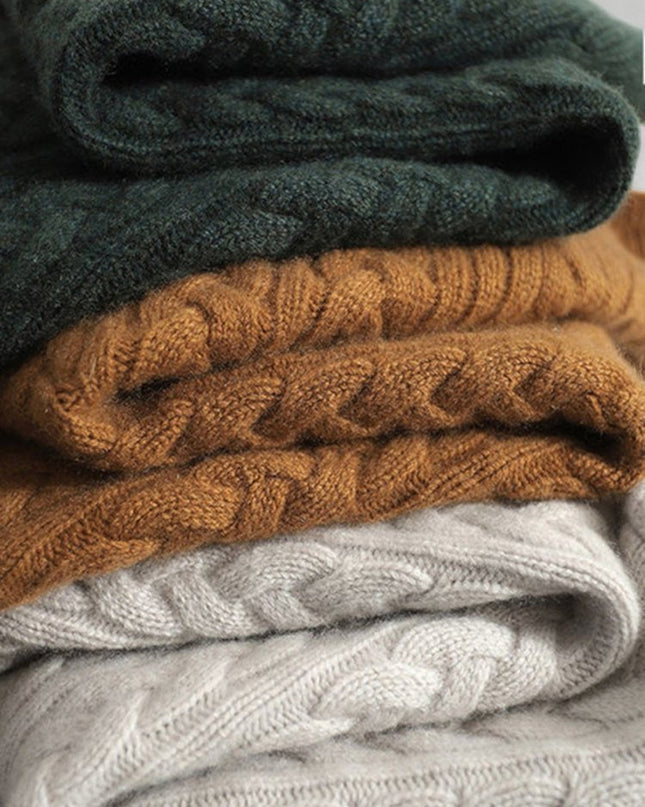 Britta | Eleganter Damenpullover mit Raffinierten Knöpfen