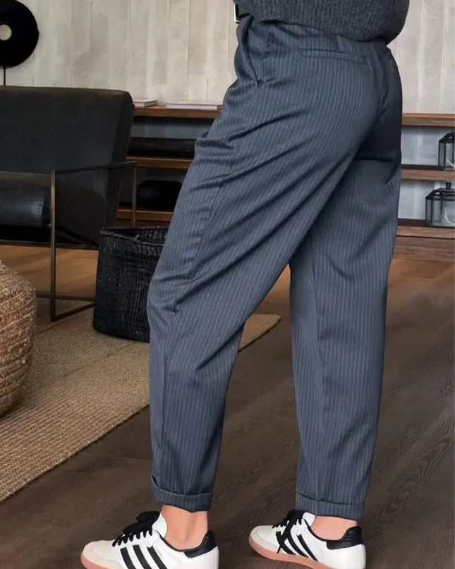 MATHILDA | ELEGANTE, FIGURSCHMEICHELNDE HOSE MIT STREIFEN
