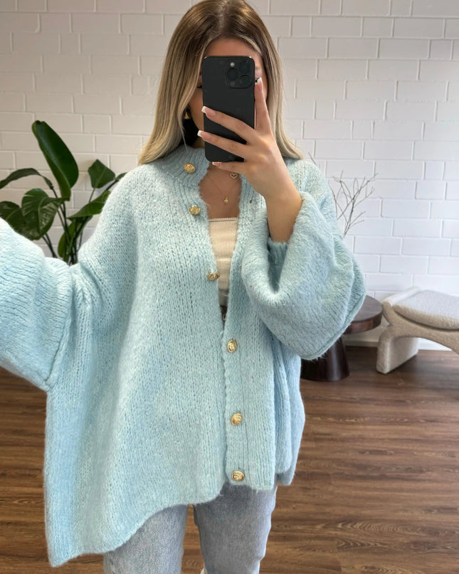 Bella | Übergroße Strick-Cardigan mit Goldknöpfen