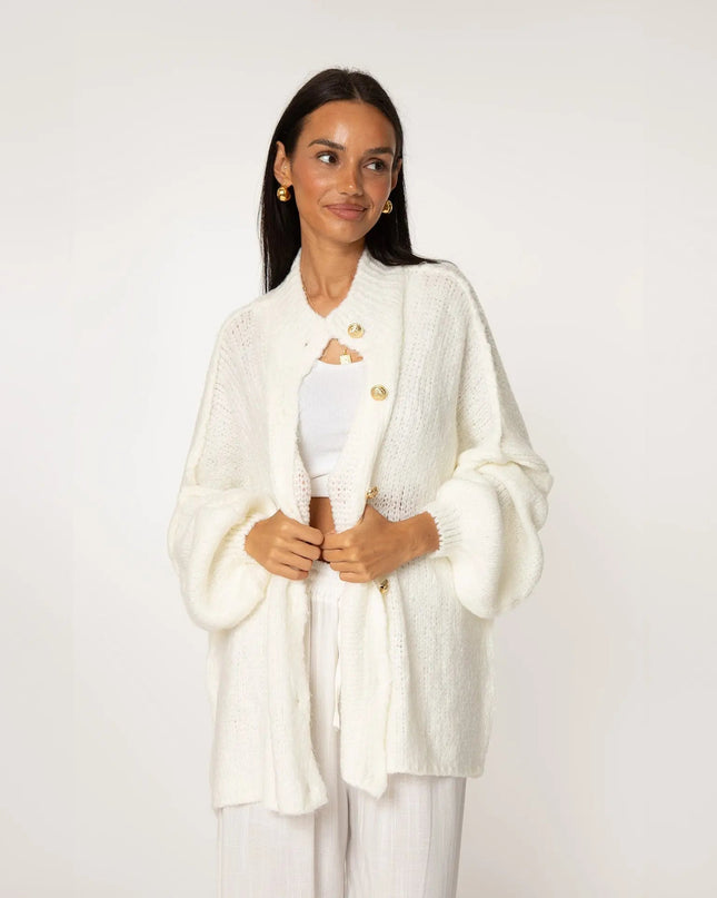Bella | Übergroße Strick-Cardigan mit Goldknöpfen