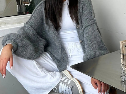 Bella | Übergroße Strick-Cardigan mit Goldknöpfen