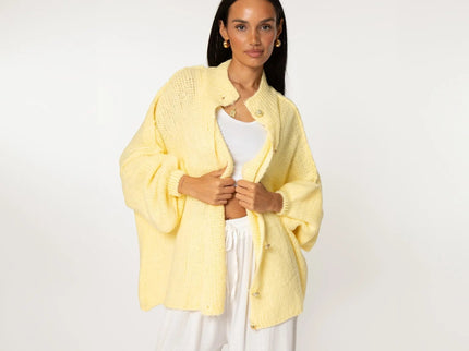 Bella | Übergroße Strick-Cardigan mit Goldknöpfen
