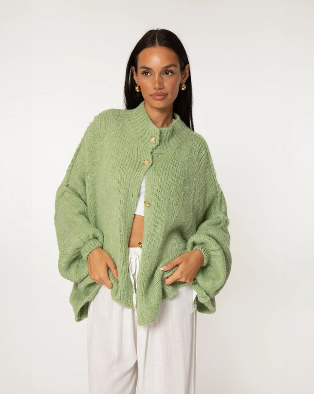 Bella | Übergroße Strick-Cardigan mit Goldknöpfen