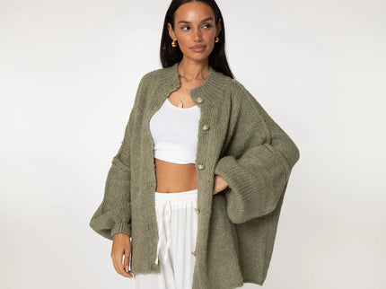 Bella | Übergroße Strick-Cardigan mit Goldknöpfen