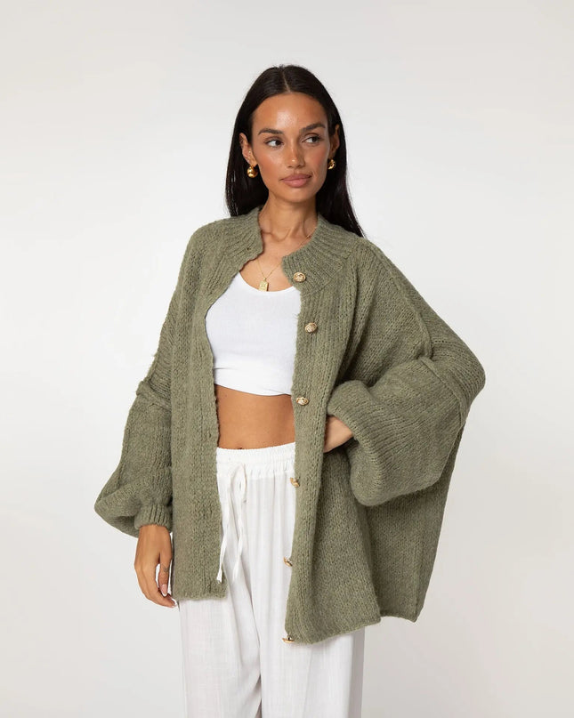 Bella | Übergroße Strick-Cardigan mit Goldknöpfen