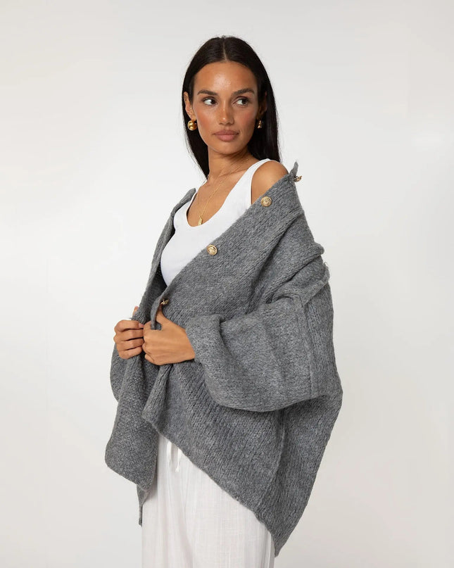 Bella | Übergroße Strick-Cardigan mit Goldknöpfen
