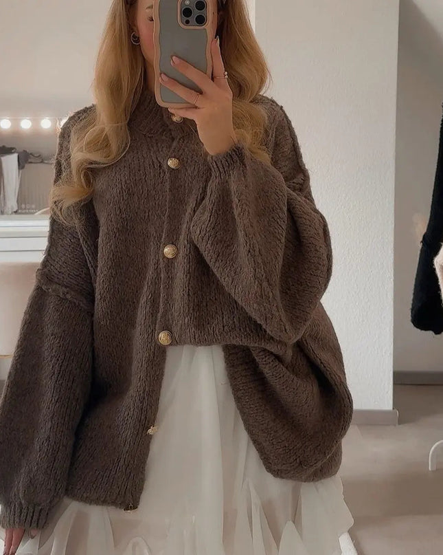 Bella | Übergroße Strick-Cardigan mit Goldknöpfen